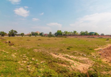   3000 Sqm Land For Sale - Svay Dangkum, Siem Reap thumbnail