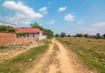   3000 Sqm Land For Sale - Svay Dangkum, Siem Reap thumbnail