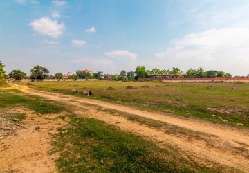   3000 Sqm Land For Sale - Svay Dangkum, Siem Reap thumbnail