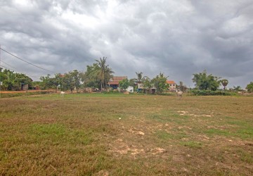 3582 Sqm Residential Land For Sale - Svay Dangkum, Siem Reap thumbnail