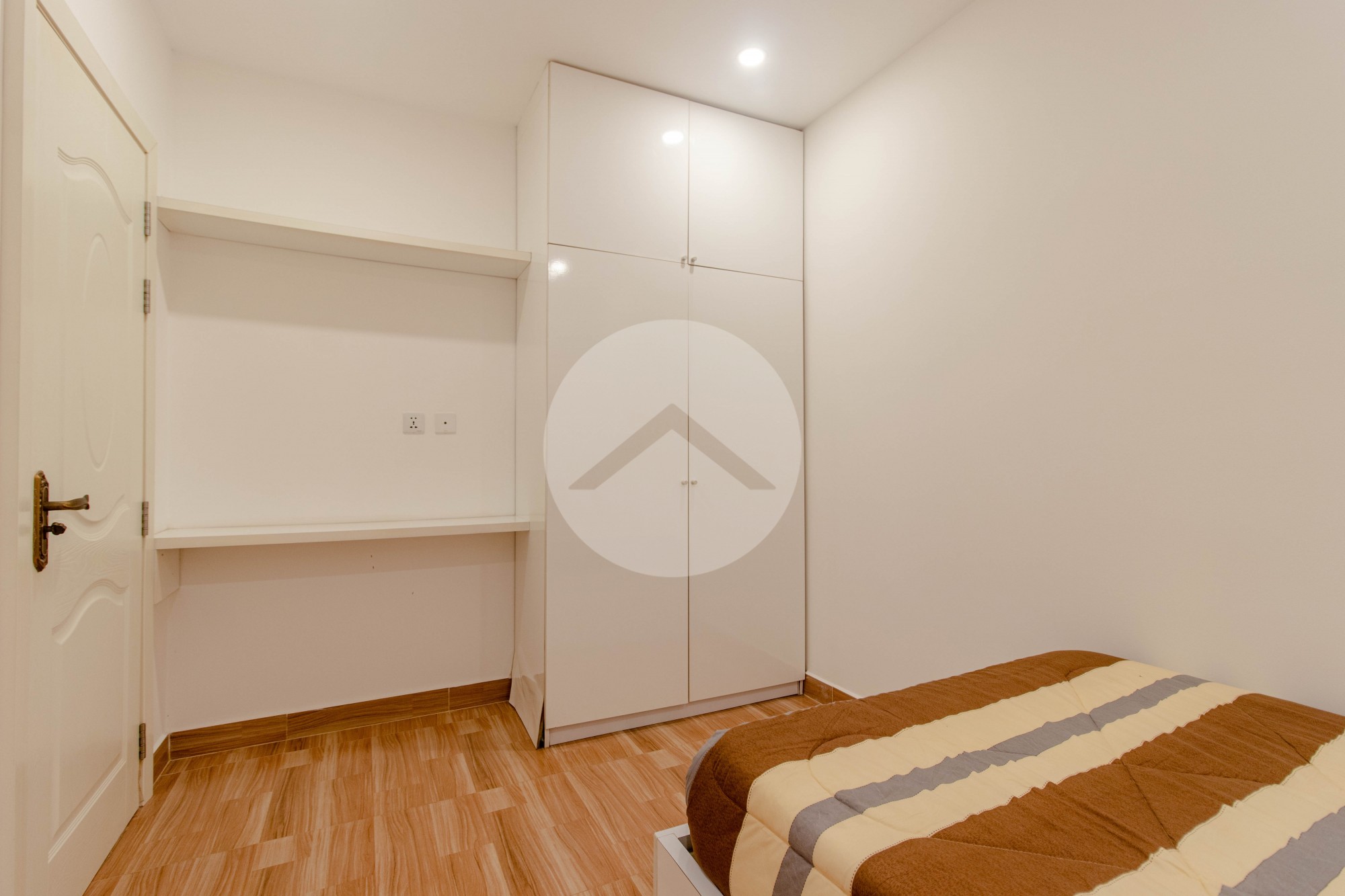 2 Bedroom Condo For Sale - Svay Dangkum, Siem Reap - Image 9