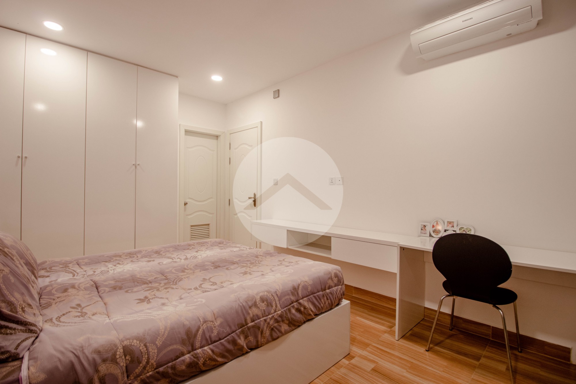 2 Bedroom Condo For Sale - Svay Dangkum, Siem Reap - Image 11