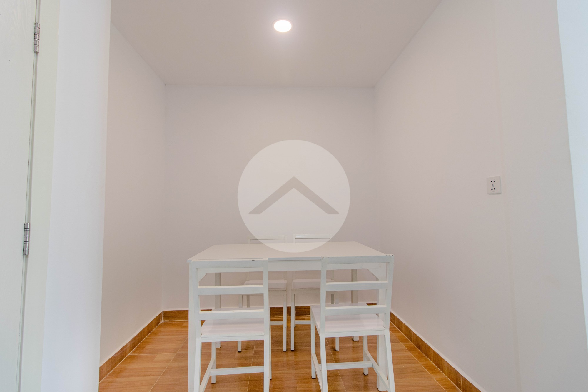 2 Bedroom Condo For Sale - Svay Dangkum, Siem Reap - Image 5