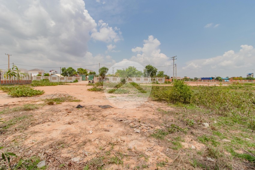 298 sqm Land For Sale in Svay Dangkum, Siem Reap