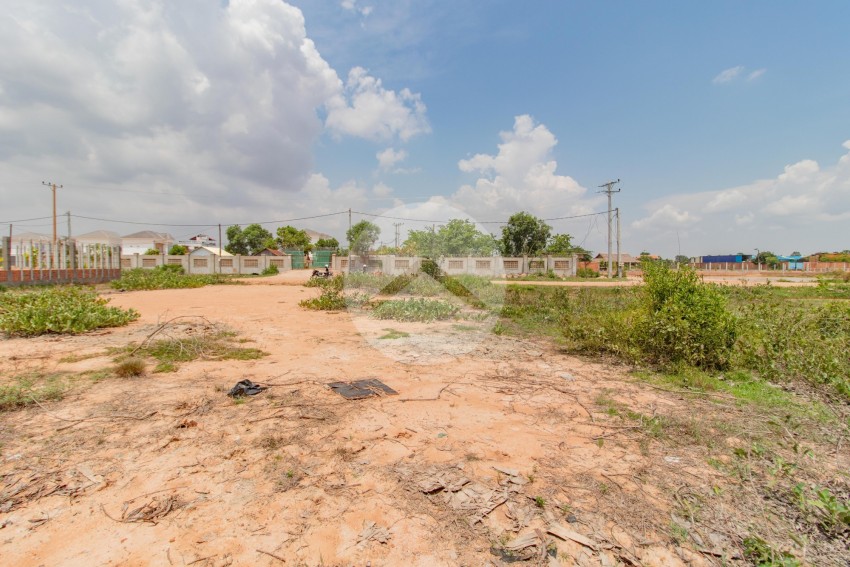 298 sqm Land For Sale in Svay Dangkum, Siem Reap