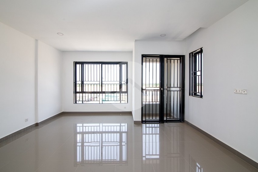 4 Bedroom Link Villa Side Corner  For Sale at Chip Mong Landmark 60m - Hun Sen Blvd, Phnom Penh