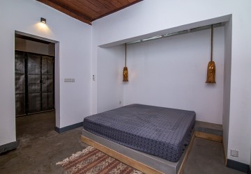 3 Bedroom Villa For Rent - Boeung Trabek, Phnom Penh thumbnail