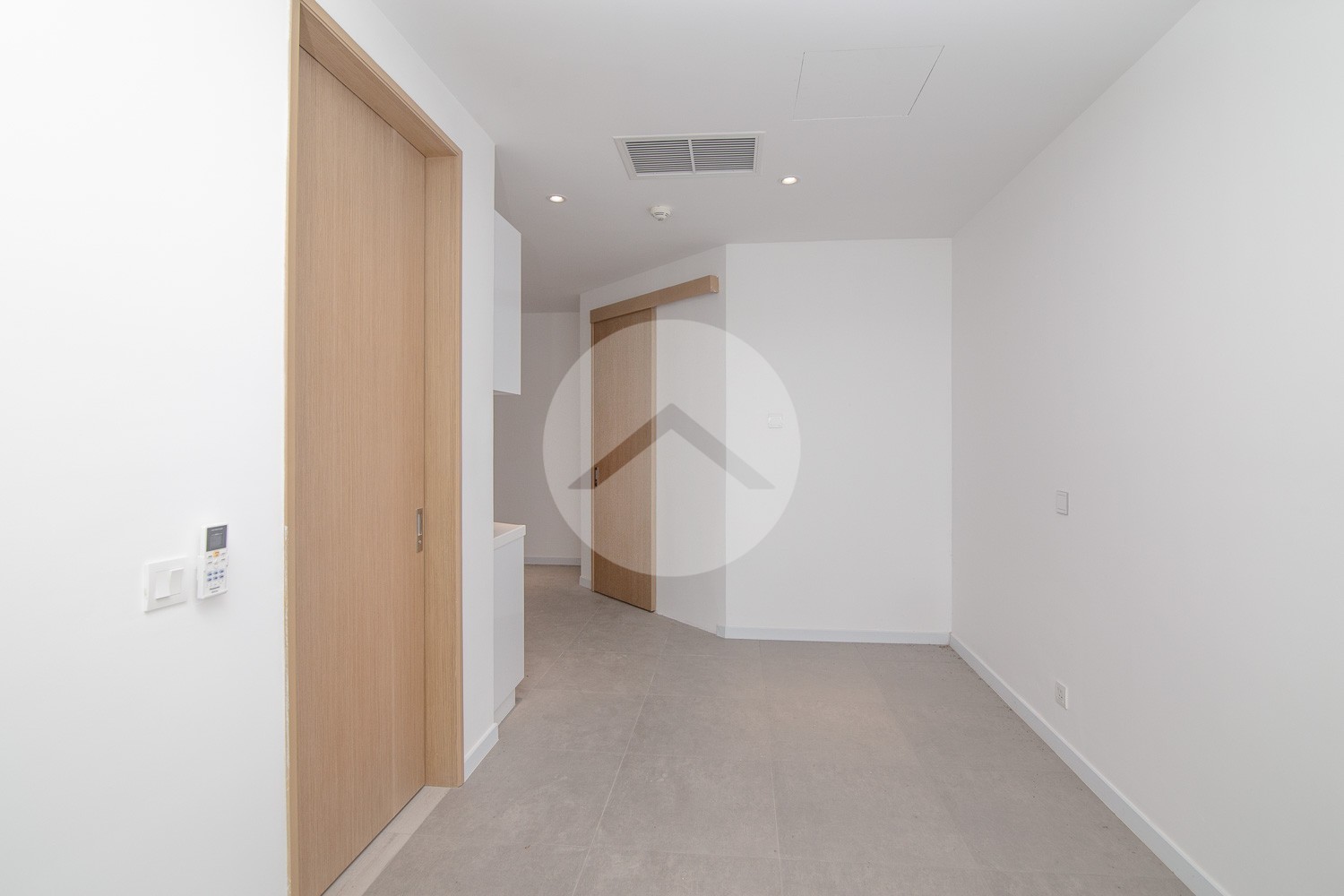 32th Floor 1 Bedroom Condo For Sale - The Penthouse, Phnom Penh - Image 9