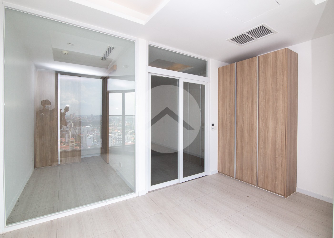 32th Floor 1 Bedroom Condo For Sale - The Penthouse, Phnom Penh - Image 10