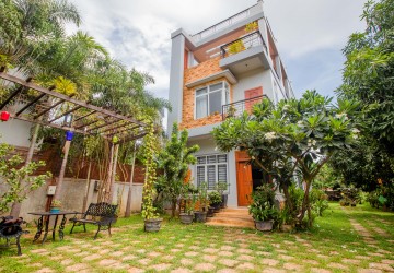 3 Bedroom Villa For Rent - Sala Kamruek, Siem Reap thumbnail