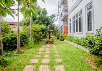 3 Bedroom Villa For Rent - Sala Kamruek, Siem Reap thumbnail