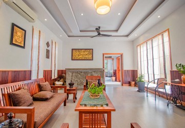 3 Bedroom Villa For Rent - Sala Kamruek, Siem Reap thumbnail