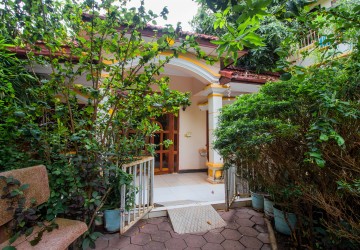 2 Bedroom Villa For Rent - Kouk Chak, Siem Reap thumbnail