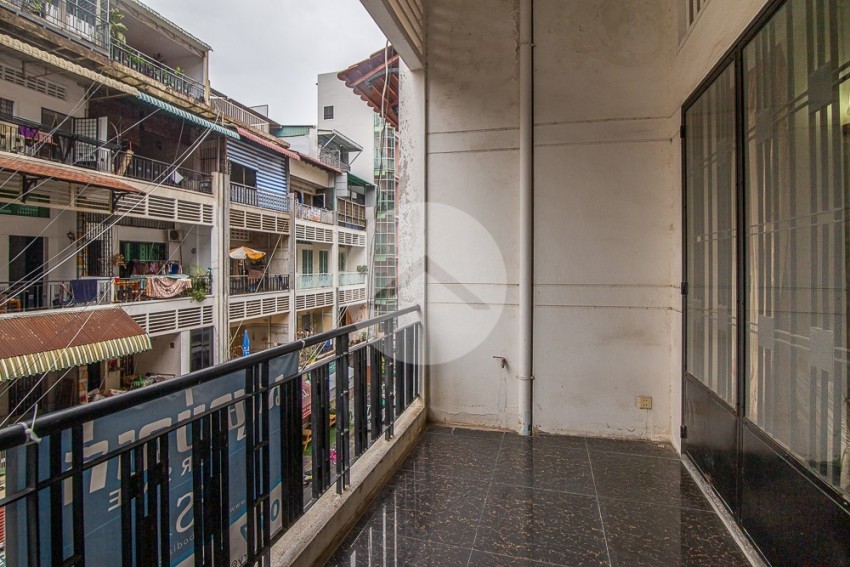 2 Bedroom Apartment For Sale - Phsar Kandal 1, Phnom Penh