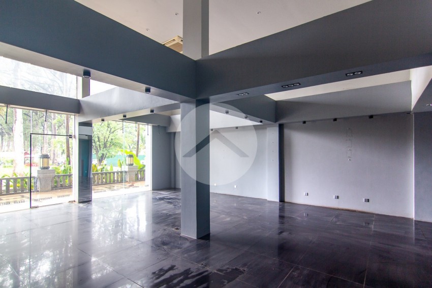 100 Sqm Commercial Space For Rent - Svay Dangkum, Siem Reap