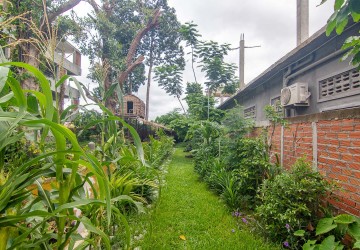 2 Bedroom Apartment For Rent - Slor Kram, Siem Reap thumbnail