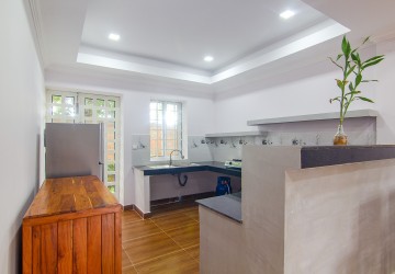 2 Bedroom Apartment For Rent - Slor Kram, Siem Reap thumbnail