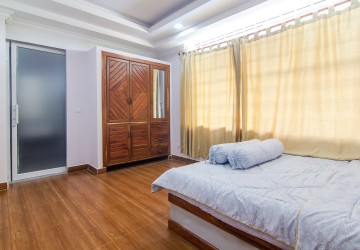 2 Bedroom Apartment For Rent - Slor Kram, Siem Reap thumbnail