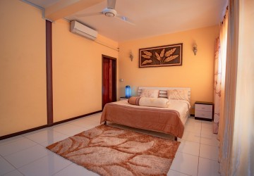 3 Bedroom Villa Share Pool For Rent-Svay Dangkum, Siem Reap thumbnail