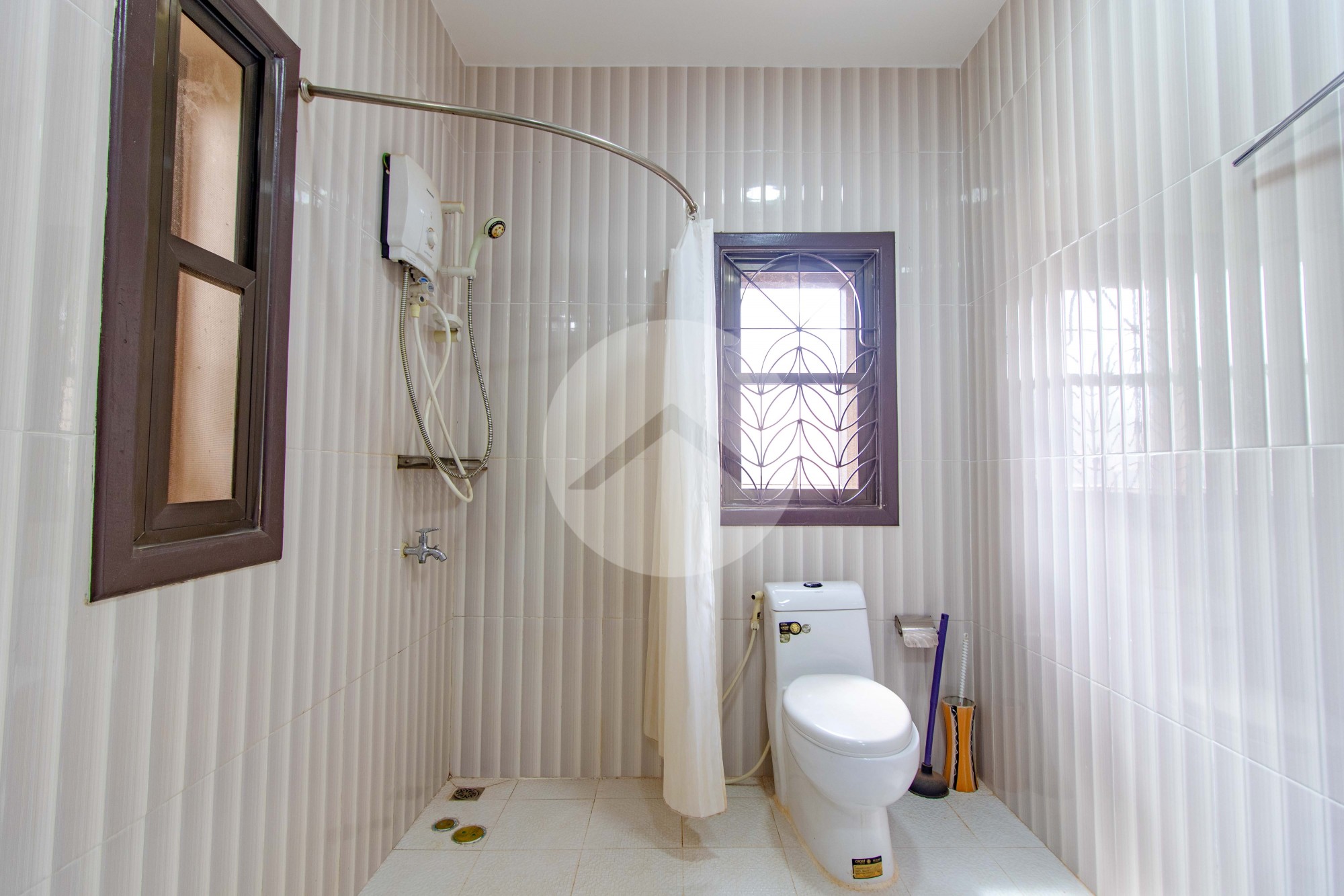 3 Bedroom Villa Share Pool For Rent-Svay Dangkum, Siem Reap - Image 23