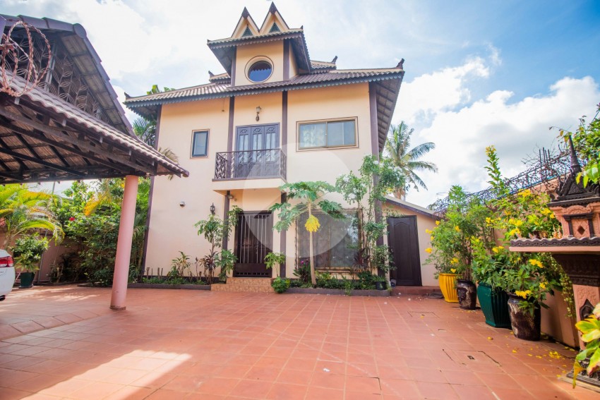 3 Bedroom Villa Share Pool For Rent-Svay Dangkum, Siem Reap