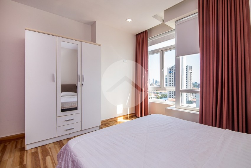 3 Bedrooms Serviced Apartment for Rent- Tonle Bassac , Phnom Penh