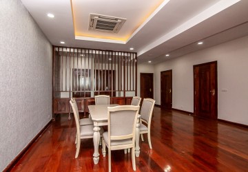 2 Bedroom Apartment For Rent - Chak Angre Krom, Phnom Penh thumbnail