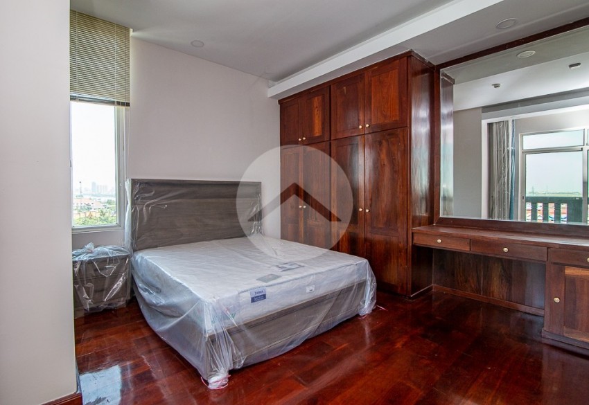 2 Bedroom Apartment For Rent - Chak Angre Krom, Phnom Penh