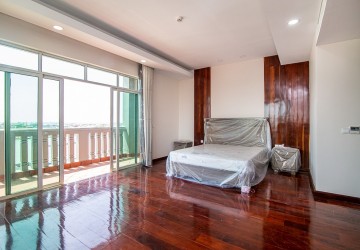 2 Bedroom Apartment For Rent - Chak Angre Krom, Phnom Penh thumbnail