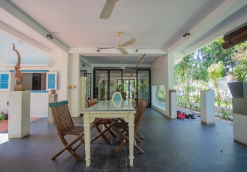 3 Bedroom French Villa For Rent - Sala Kamruek, Siem Reap thumbnail