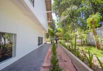 3 Bedroom French Villa For Rent - Sala Kamruek, Siem Reap thumbnail