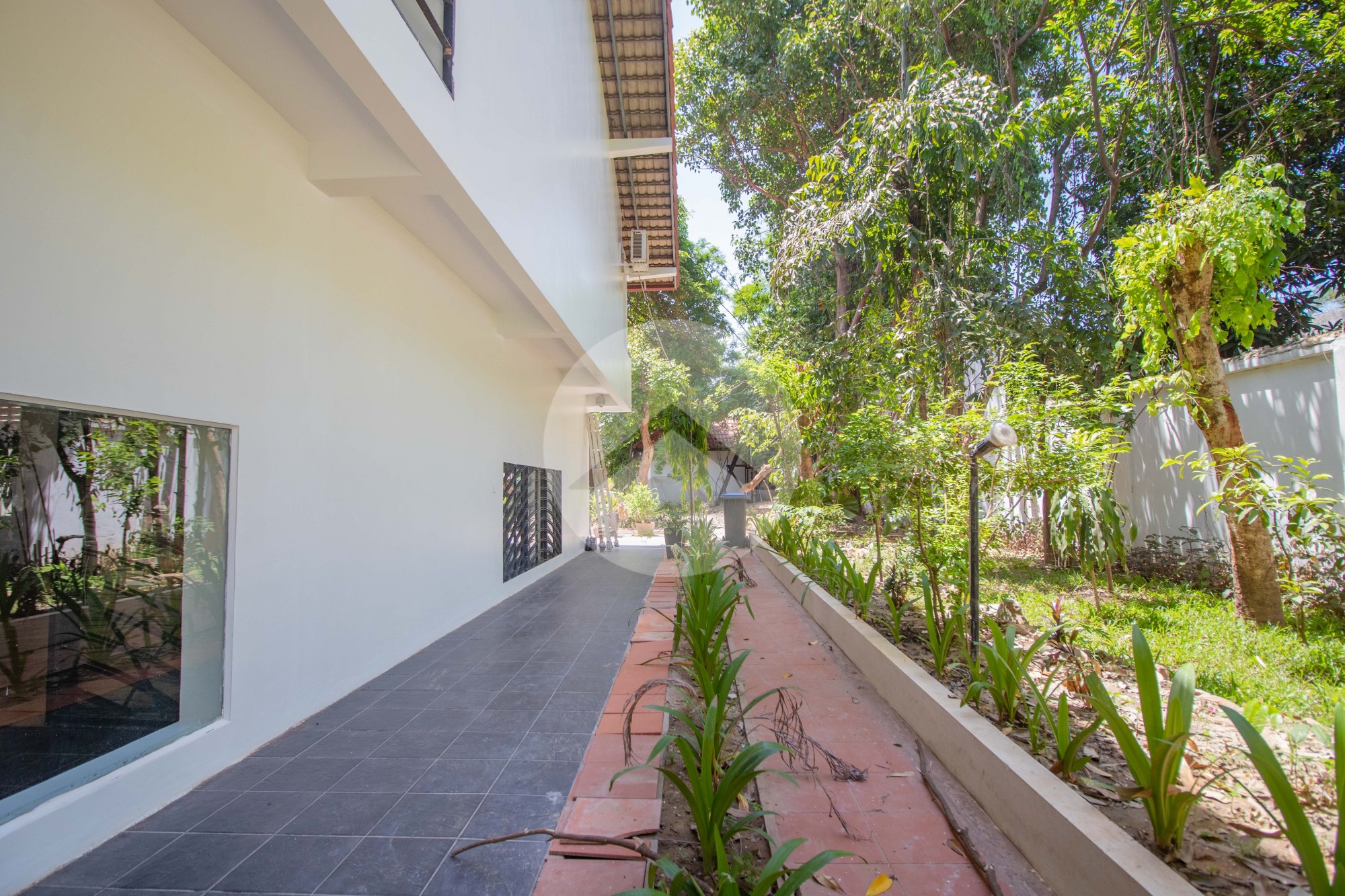 3 Bedroom French Villa For Rent - Sala Kamruek, Siem Reap - Image 15