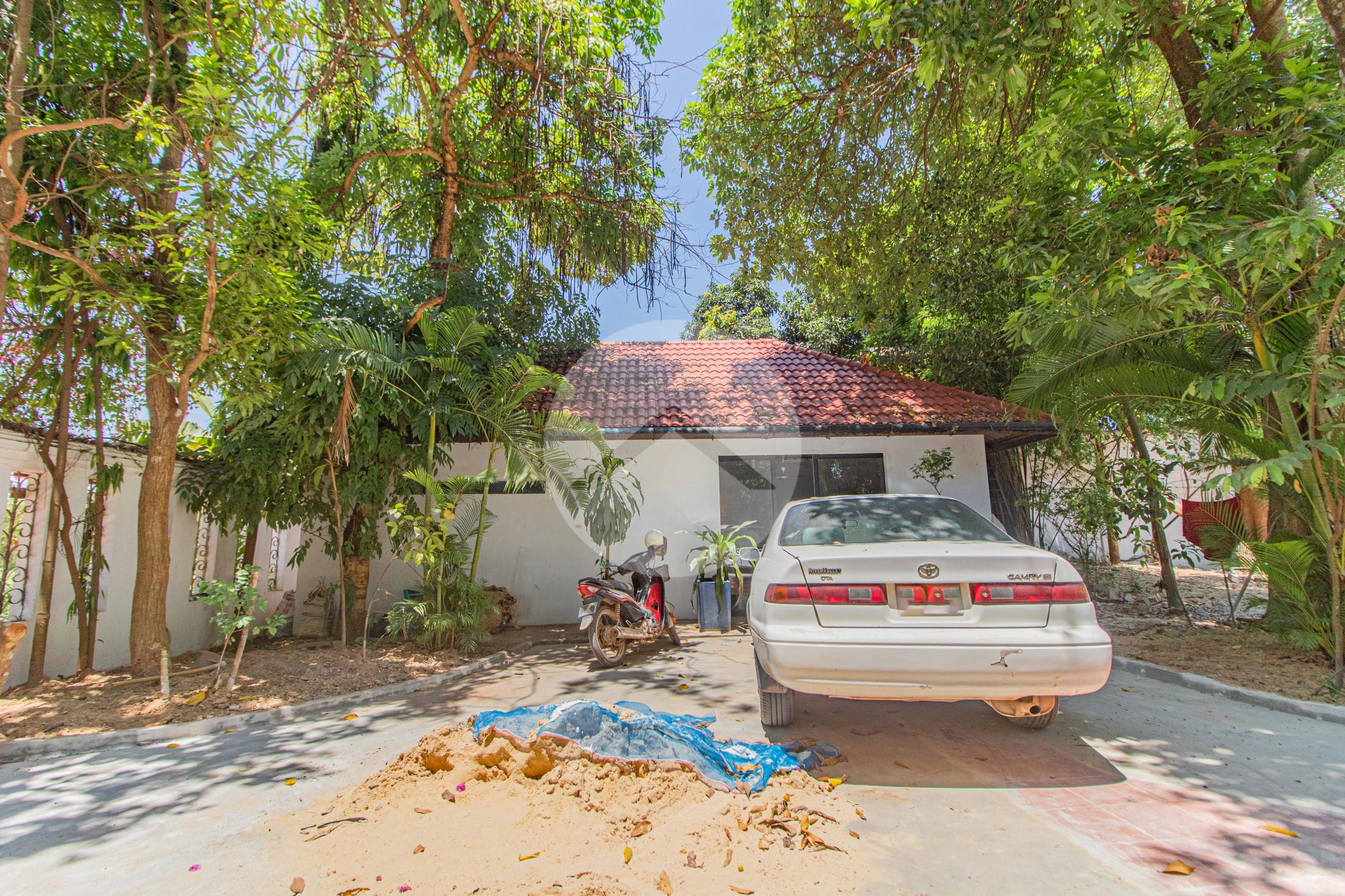 3 Bedroom French Villa For Rent - Sala Kamruek, Siem Reap - Image 11