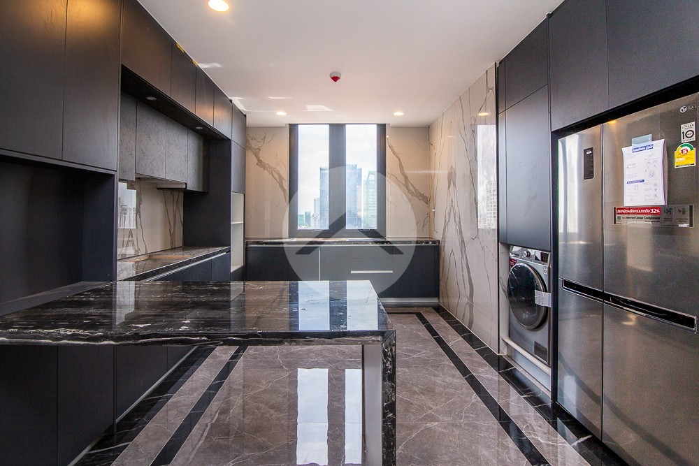 Duplex 3 Bedroom Serviced Penthouse For Rent - BKK1, Phnom Penh - Image 5