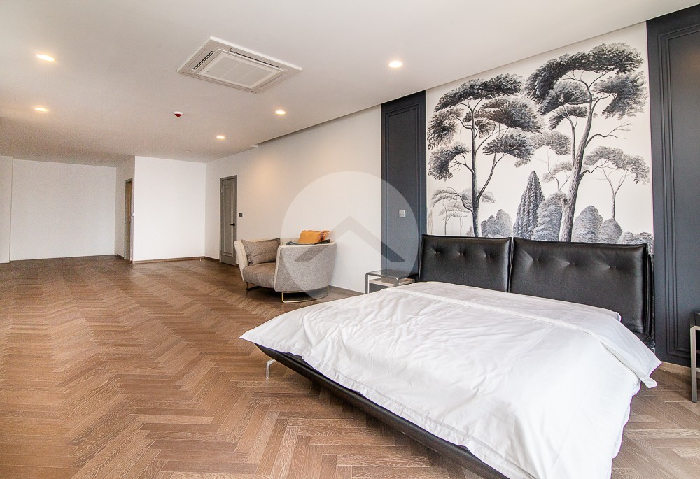 Duplex 3 Bedroom Serviced Penthouse For Rent - BKK1, Phnom Penh - Image 19