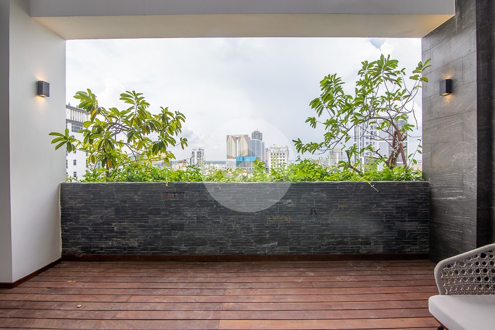 Duplex 3 Bedroom Serviced Penthouse For Rent - BKK1, Phnom Penh - Image 29