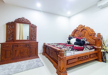 3 Bedroom Twin Villa For Sale - Svay Dangkum, Siem Reap thumbnail