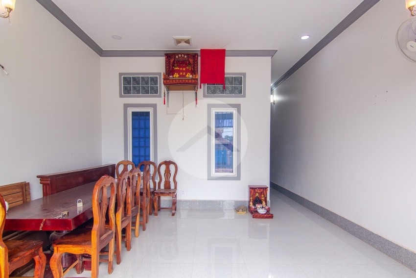 5 Bedroom Flat House For Sale - Svay Dangkum, Siem Reap