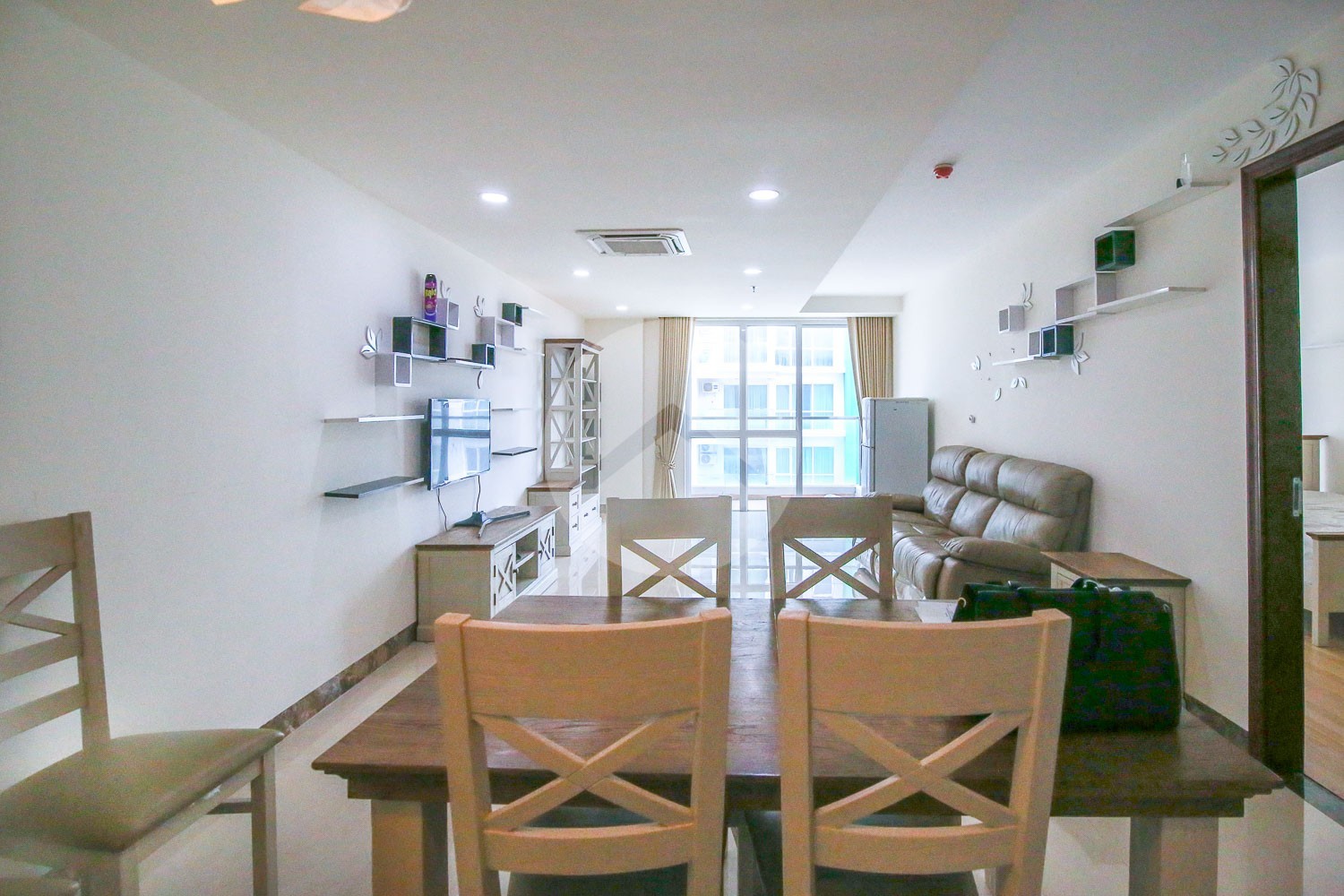 1 Bedroom Condo For Rent - Khan 7 Makara, Phnom Penh - Image 2