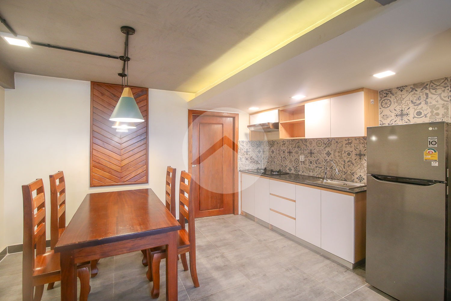1 Bedroom Apartment For Rent - BKK3, Phnom Penh - Image 2