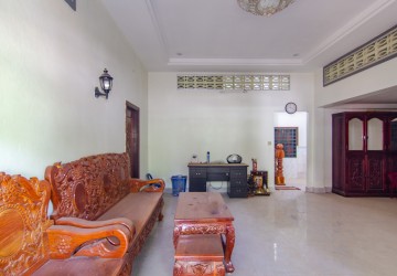 4 Bedroom Villa For Rent - Kouk Chak, Siem Reap thumbnail