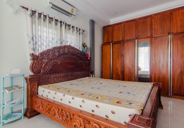 4 Bedroom Villa For Rent - Kouk Chak, Siem Reap thumbnail