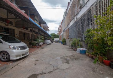 3 Bedroom Flat House For Sale - Sen Sok, Phnom Penh thumbnail