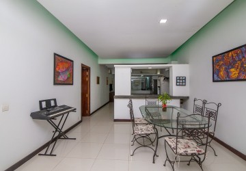 4 Bedroom Apartment For Rent - Chroy Changvar, Phnom Penh photo 6