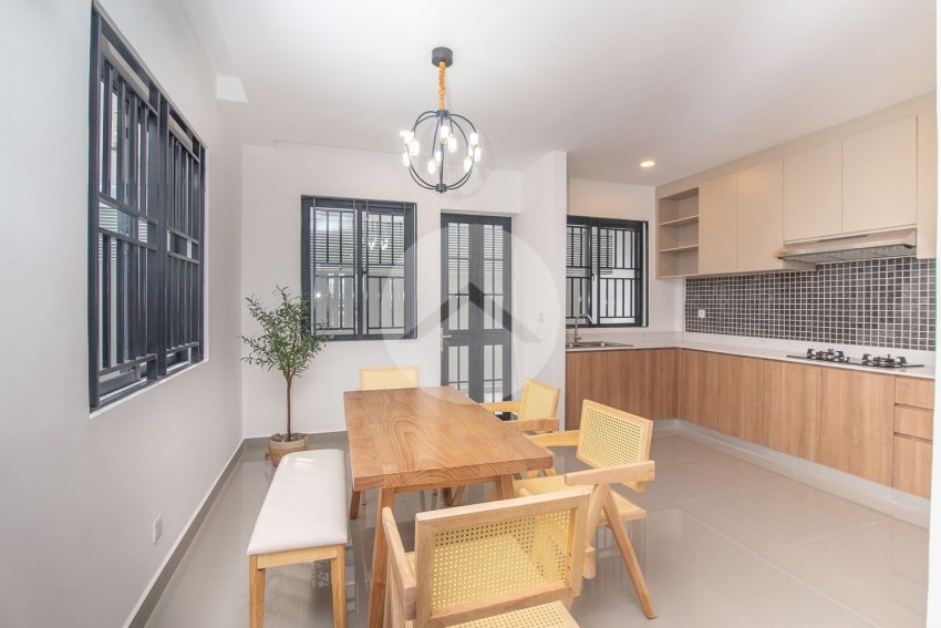 4 Bedroom Link Villa Side Corner  For Sale - Chip Mong Landmark 60m,  Hun Sen Blvd, Phnom Penh