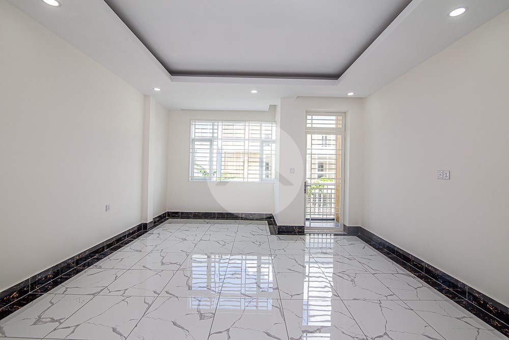4 Bedroom Shophouse For Sale - Borey Aurora, Sen Sok, Phnom Penh - Image 17
