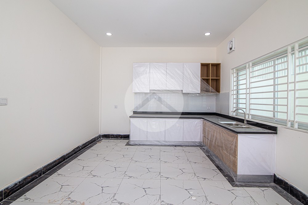 4 Bedroom Shophouse For Sale - Borey Aurora, Sen Sok, Phnom Penh - Image 7