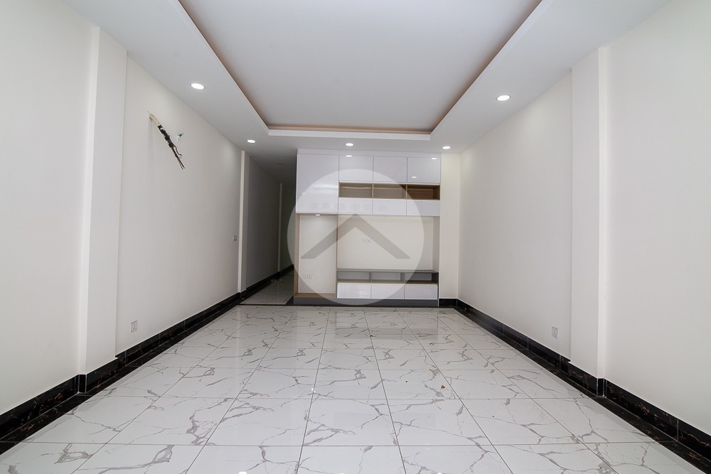 4 Bedroom Shophouse For Sale - Borey Aurora, Sen Sok, Phnom Penh - Image 10