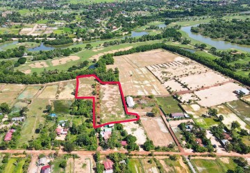 1.1 Hectares Land For Sale - Svay Dangkum, Siem Reap thumbnail