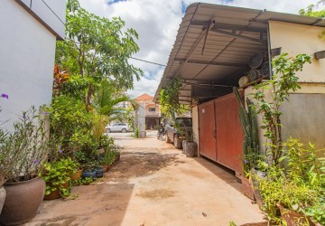 5 Bedroom House For Rent - Sala Kamreuk, Siem Reap thumbnail